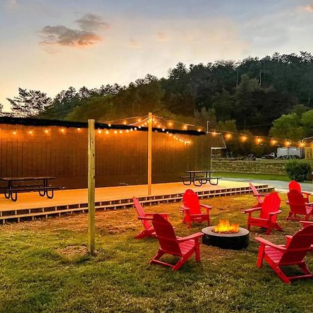 Hiker'S Haven Motel Seri Kembangan Exterior foto